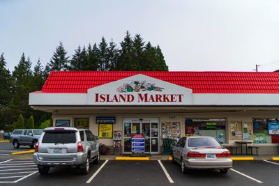 island-market-steamboat Island Market